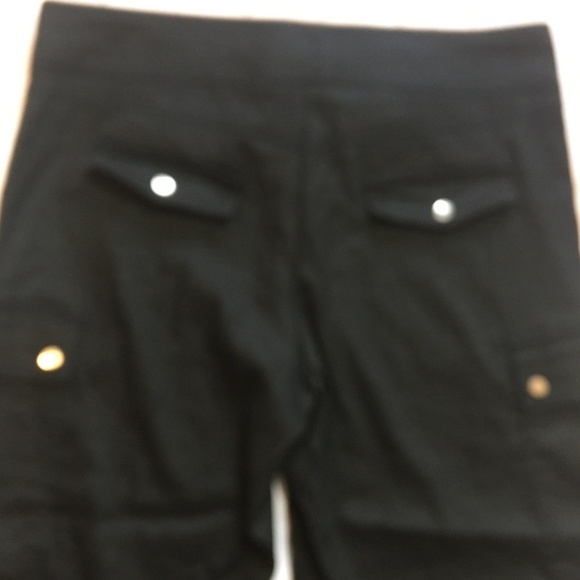 CACHÉ Black Linen Cropped Cargo Pants 10 EUC - Picture 2 of 9